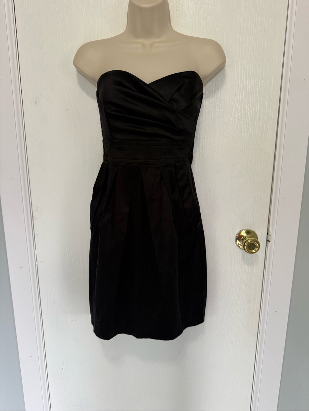 Strapless Black Fitted Cocktail Dress